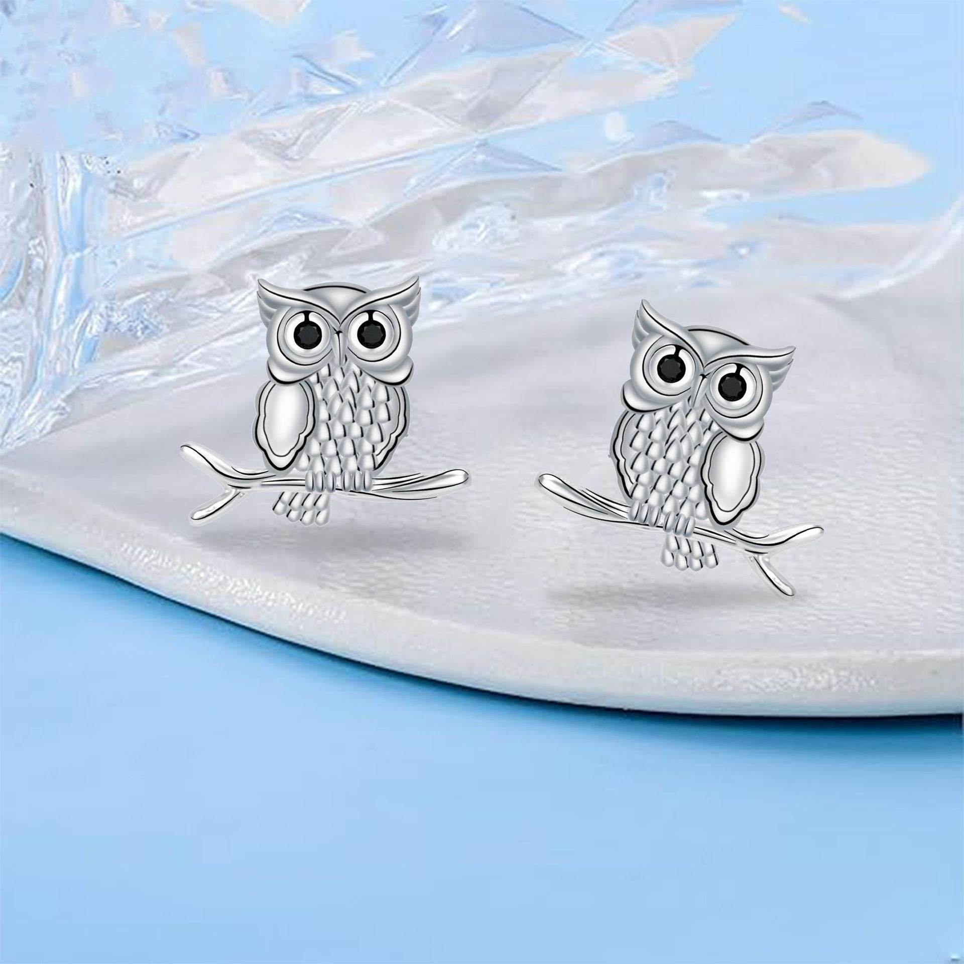 Sweet Women Owl Stud Earrings - Mubimart