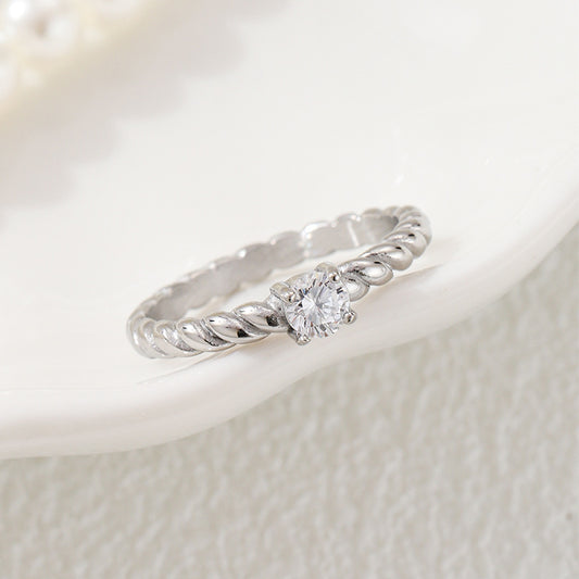 Twist Inlaid Zircon Claw Diamond Ring Light Luxury All-matching