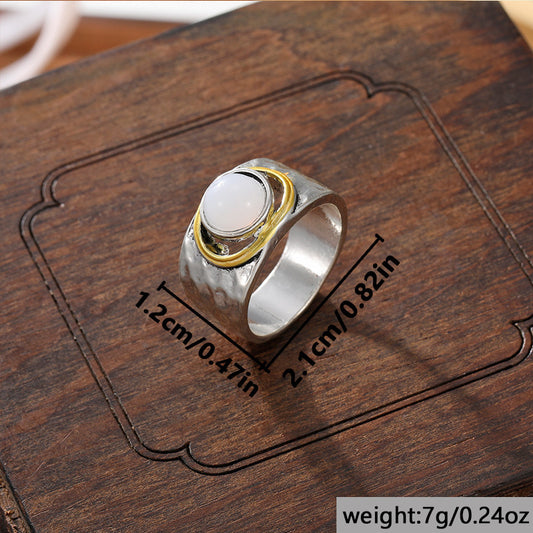 Two-tone Wide-faced Gemstone Ring Vintage