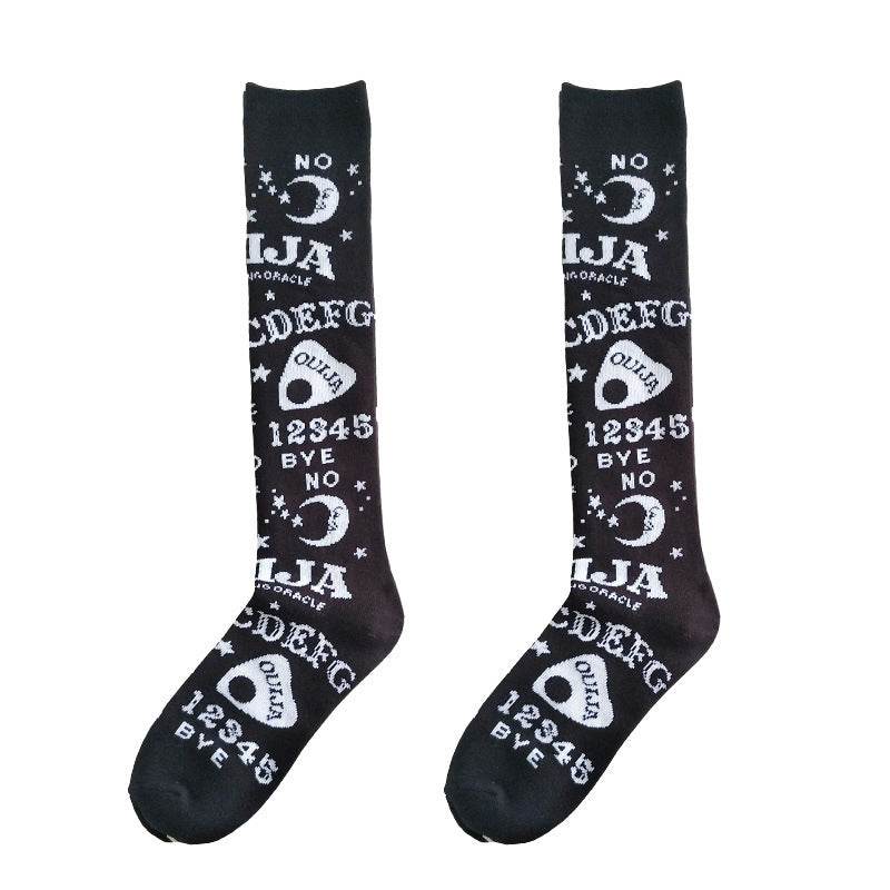 Knee letter moon star sports socks - Mubimart
