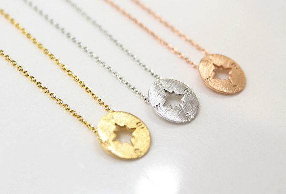 Round Disc Necklaces Pendant Women Compass Necklace - Mubimart