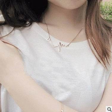 Necklace Love Shaped Titanium Steel Heartbeat Lockbone Chain Heart Pendant Necklace Necklace Women Gold Chain Choker - Mubimart