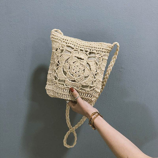 Bohemian Woven Hollow Out Beach Bag Women Crochet Fringed Straw Clutch Handmade Day Clutches Knitting Weave Boho Summer Bag Z70 - Mubimart
