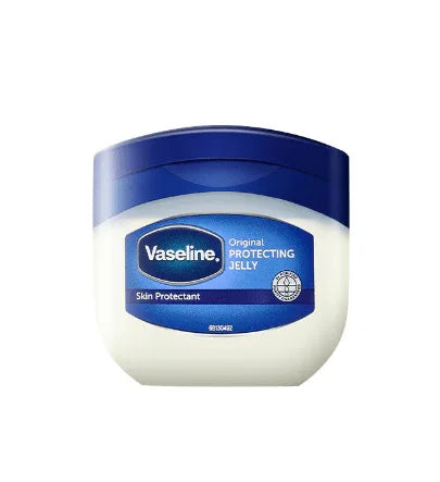 Aloe-moisturizing-moisturizing-lipstick-Mubimart-912 - Mubimart