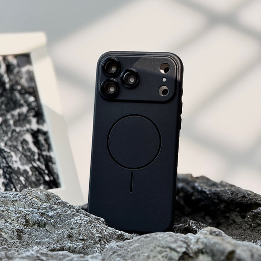 Frosted Skin Feeling Magnetic Suction Phone Case Lens Protector All-inclusive Drop-resistant