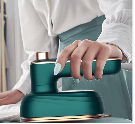 Steam Of An Iron Burns The Household - Mubimart