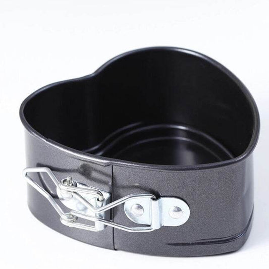 The heart-shaped pan live slipknot non stick baking cake mold bottom pan cake DIY disc baking tools - Mubimart