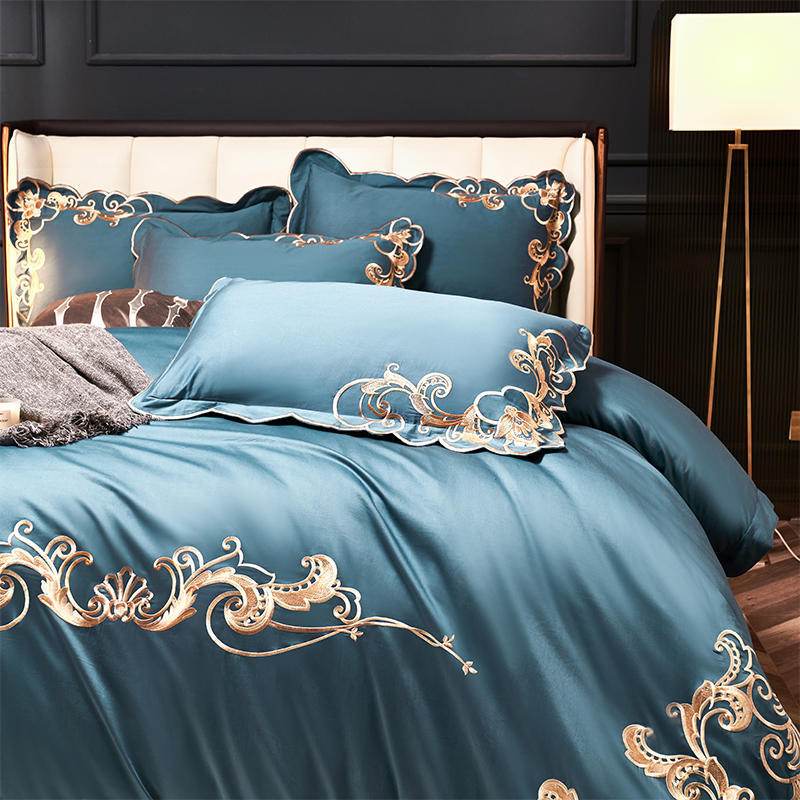 Velvet Four-piece Set Solid Color Embroidered Quilt Set Bed Sheet - Mubimart