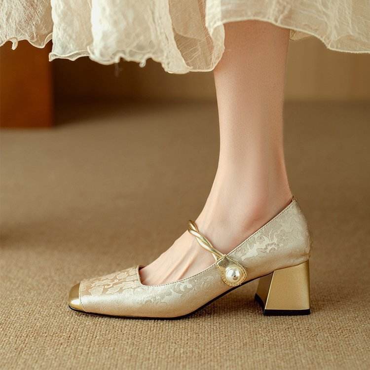Chinese Style French Entry Lux Embossed Silk Kitten Heels Matching Square Head With Thick - Mubimart