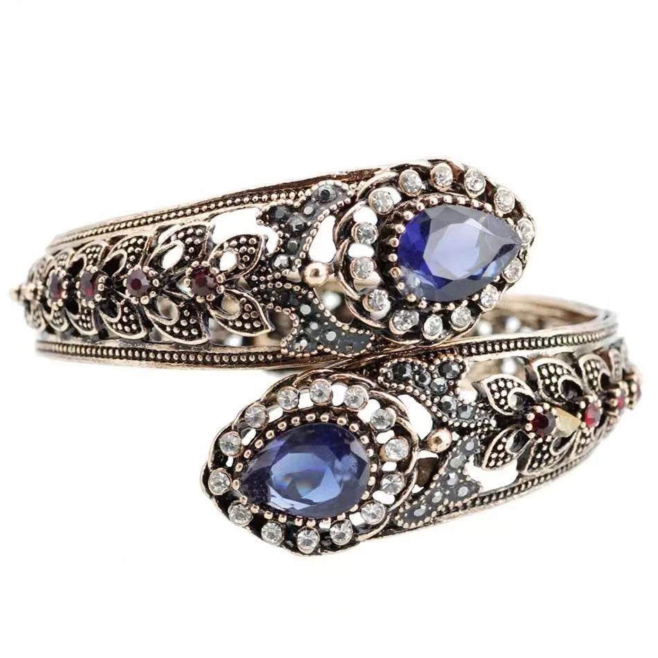 European And American Retro Alloy Gemstone Bracelet - Mubimart
