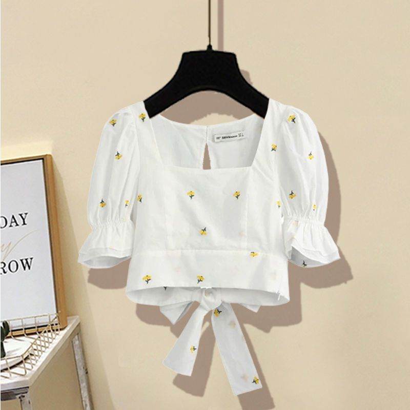 Women Sweet Fashion Floral Embroidery Cropped Blouses - Mubimart