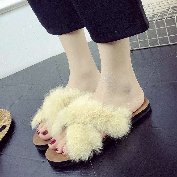 Spring New Fluffy Slippers Women's Summer Fashion Outerwear Flat Bottom Comfort