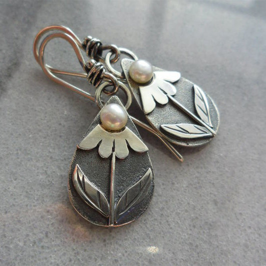 European And American Old Water Drop Three-dimensional Lace Leaves Metal Alloy Earrings