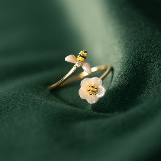 Silver Bee Shell Ring For Women