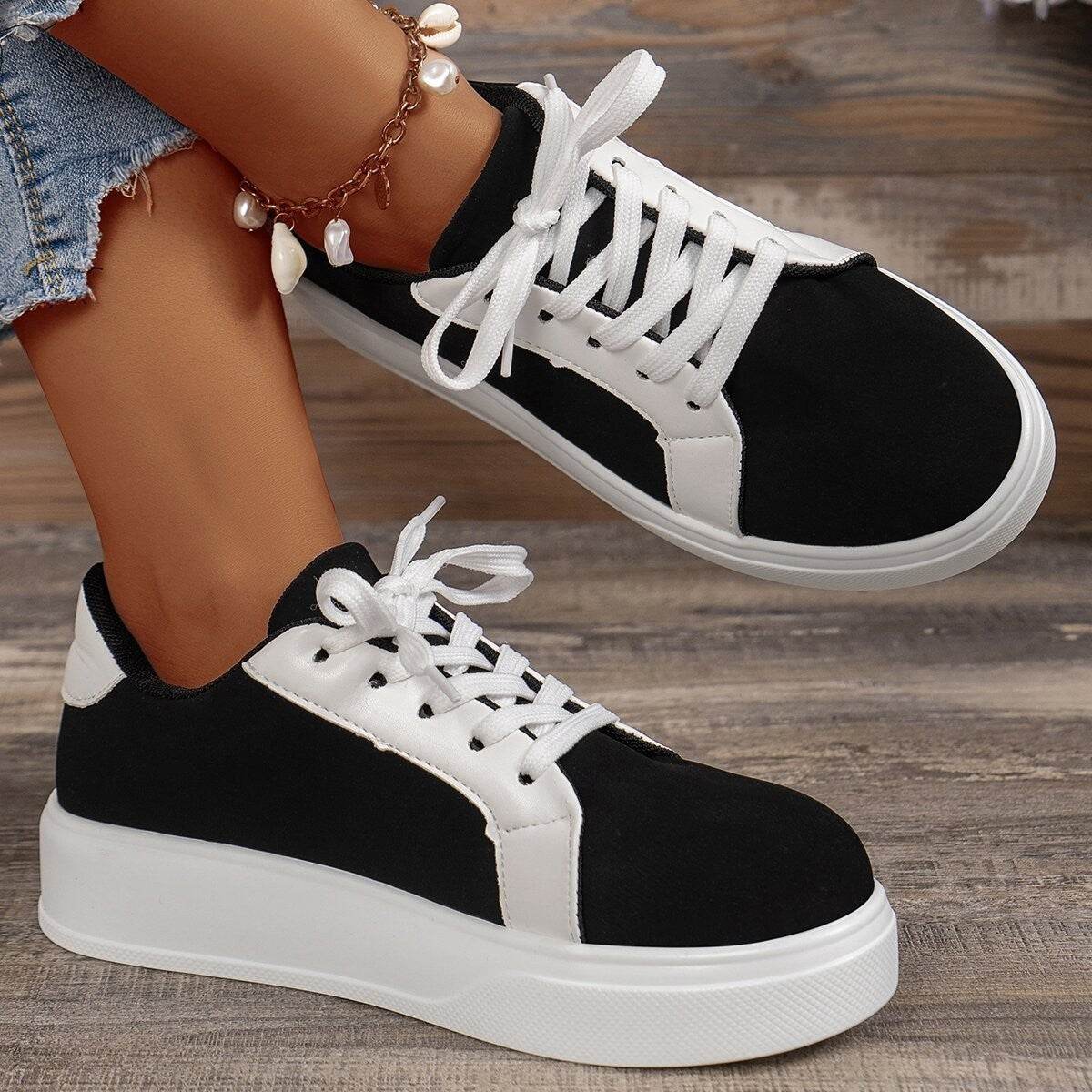 New Lace-up Flats Women Walking Sports Skateboard Shoes Retro Fashion Casual Sneakers - Mubimart