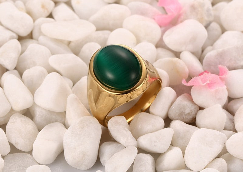 Groene opaal gouden ring