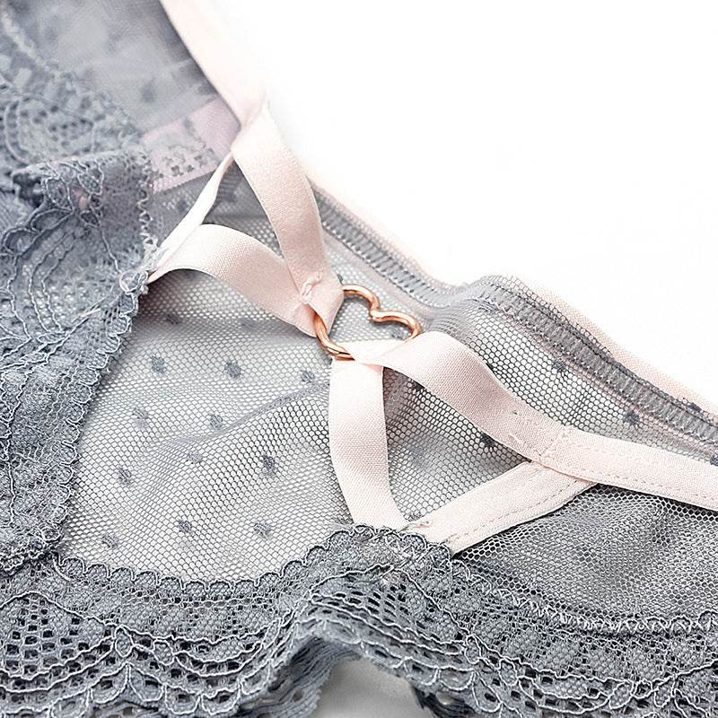 Women's thong with lace trim - Mubimart