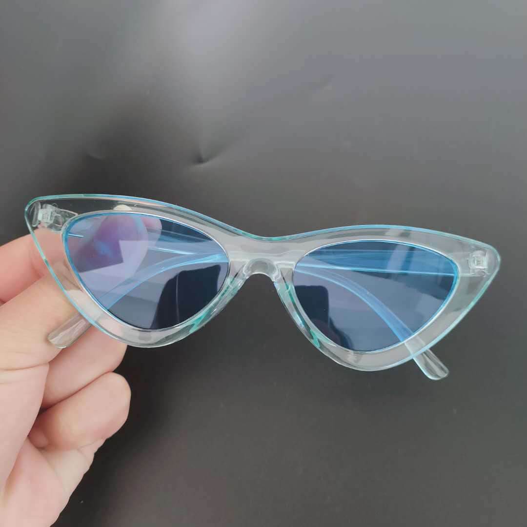Retro Triangle Cat Eye Net Red Sunglasses - Mubimart