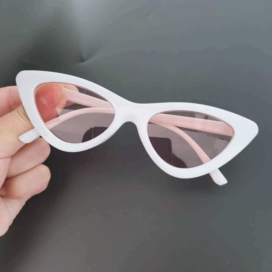 Retro Triangle Cat Eye Net Red Sunglasses - Mubimart
