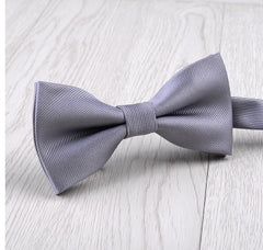 Solid bow tie