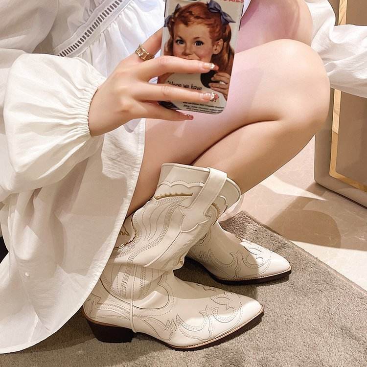 New Plus Size Pointed Embroidery Western Cowboy Boot Women - Mubimart