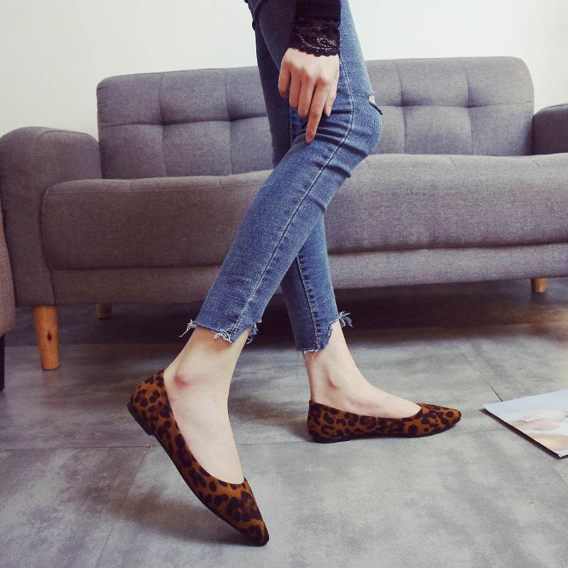 Leopard-print pointed toe flats - Mubimart