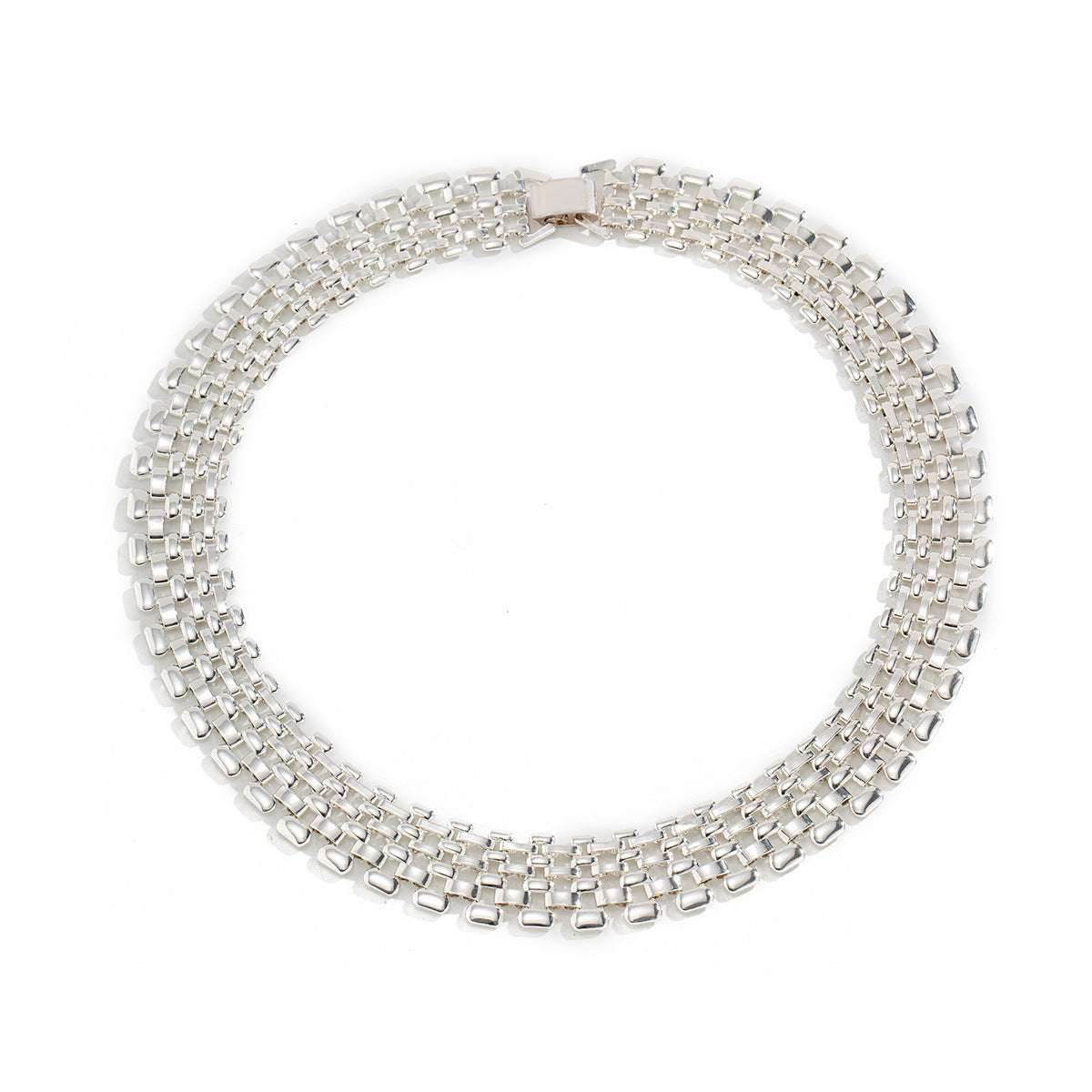 Exaggerated Atmosphere Hollow Chain Necklace Women - Mubimart