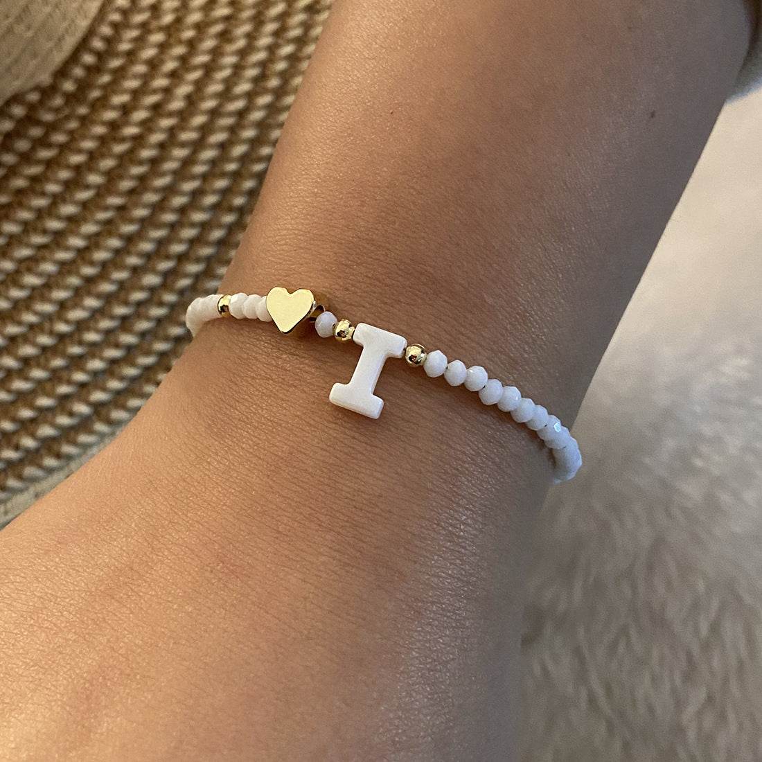 26 Letters White Shell Beaded Bracelet Women Metal Love Design Bracelet Jewelry - Mubimart
