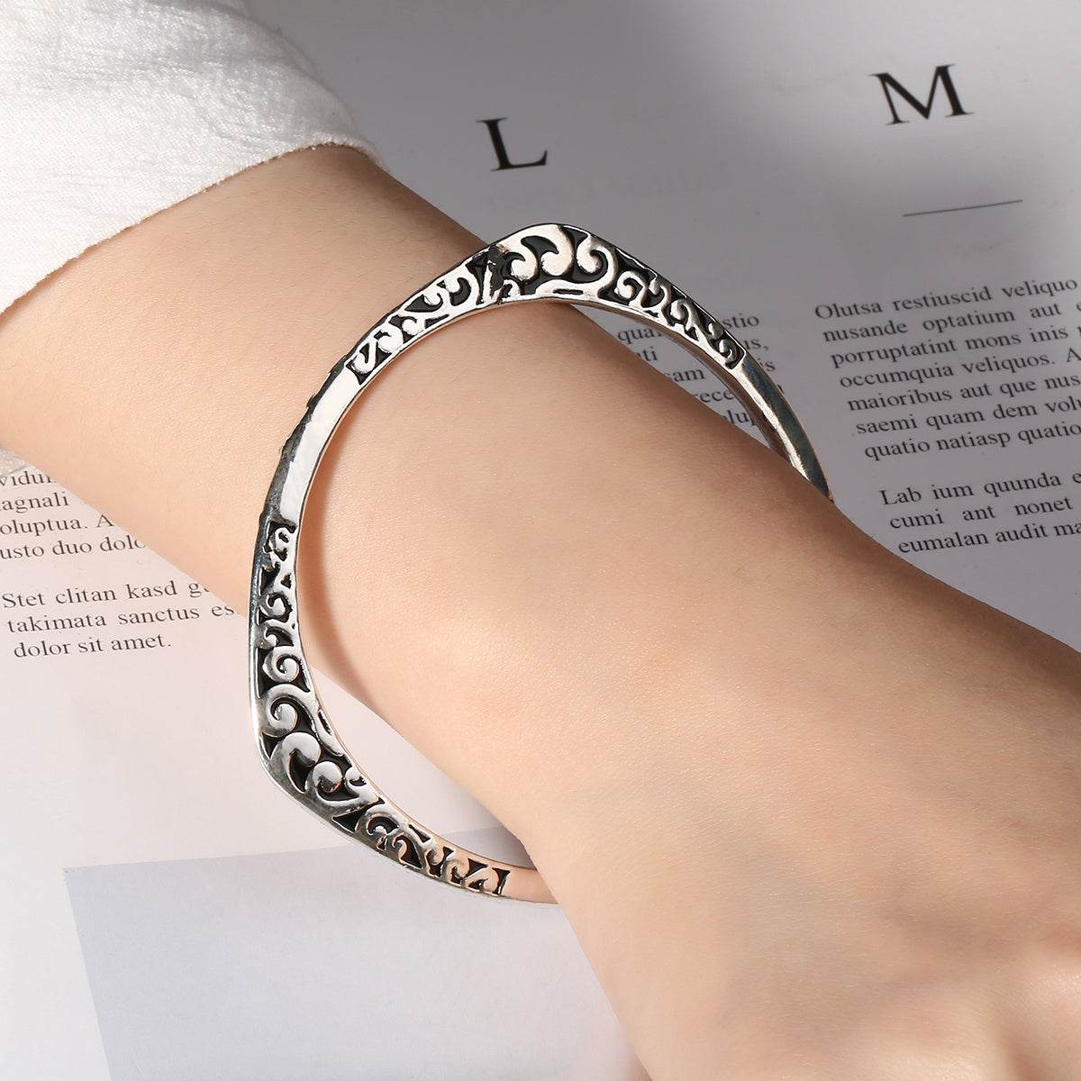 Silver bangle bracelet - Mubimart