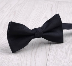 Solid bow tie