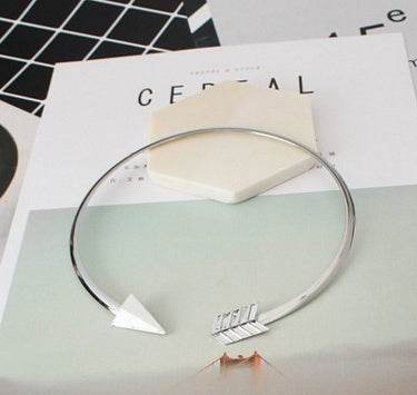 Cupid's Arrow Choker - Mubimart