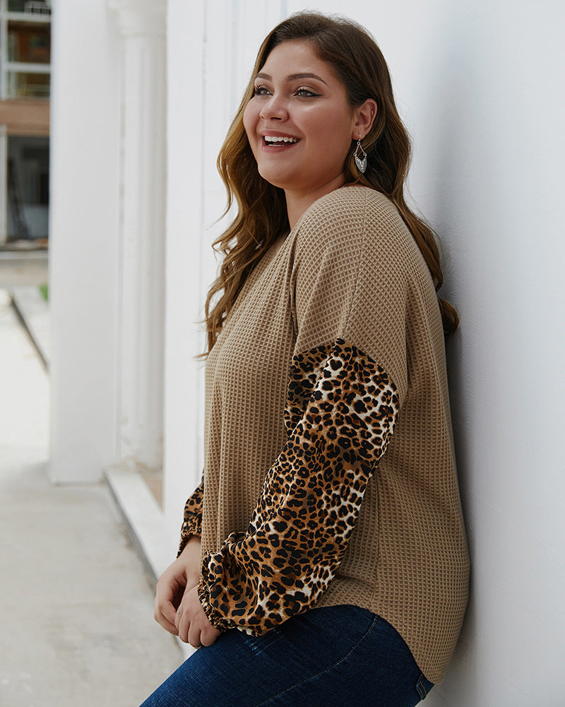 Plus size women's leopard stitch sweater