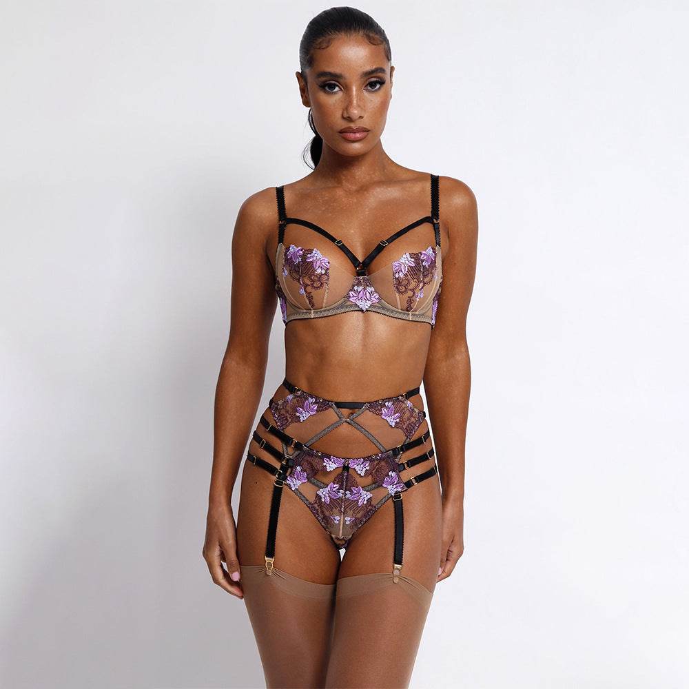 Three-point Lace Belt Underwire Garter Underwear Set - Mubimart