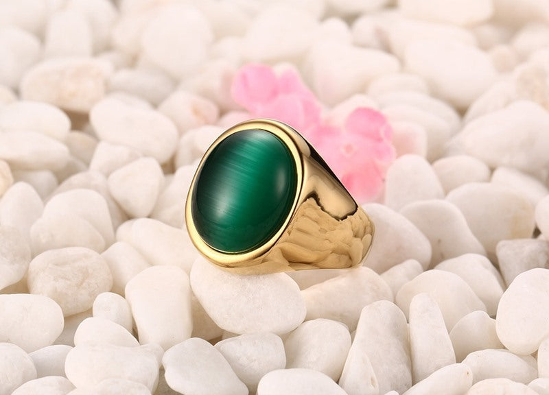 Groene opaal gouden ring