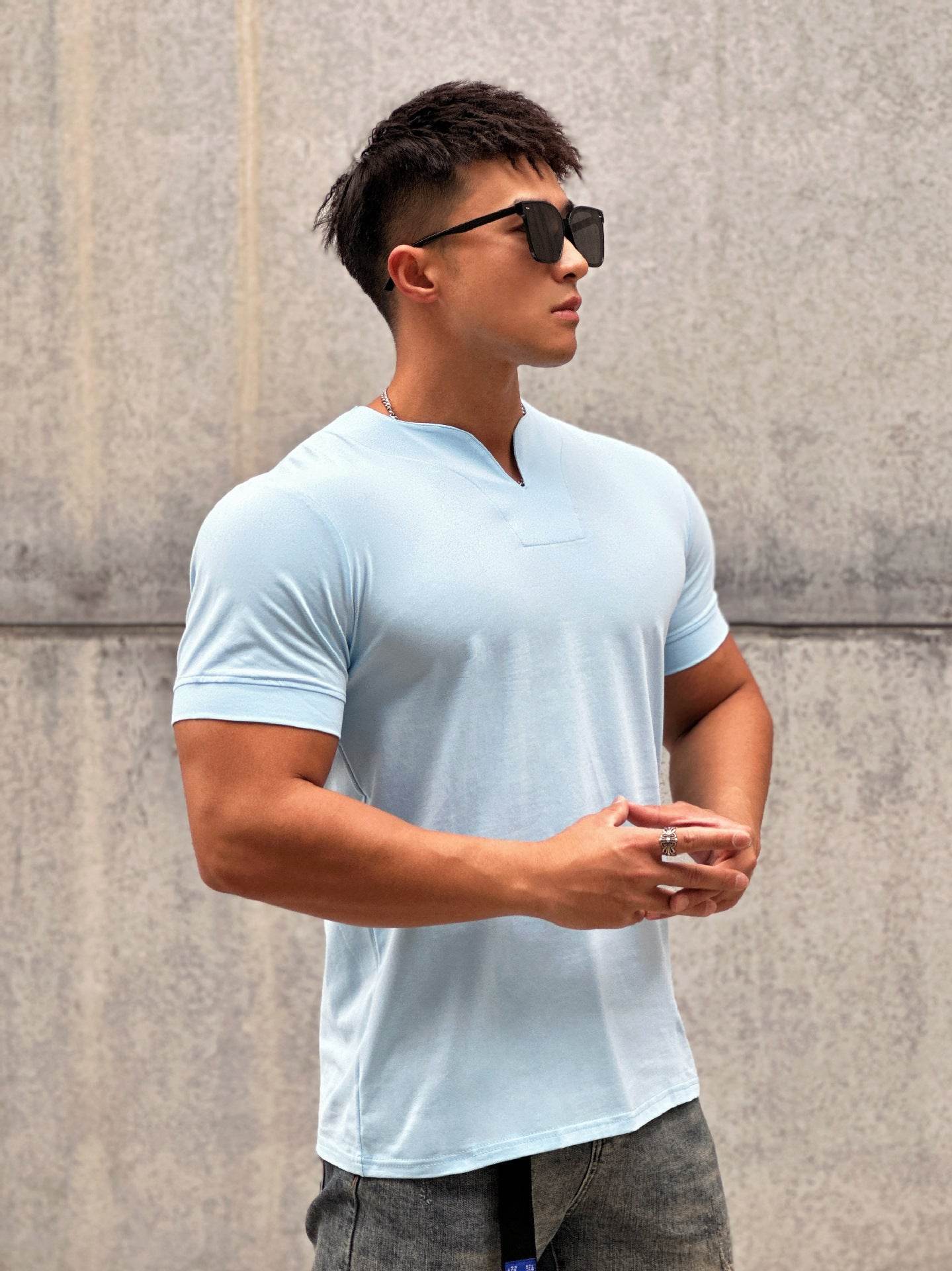 Men's Fashion Loose V-neck Short-sleeved Shirt Workout Exercise T-shirt - Mubimart