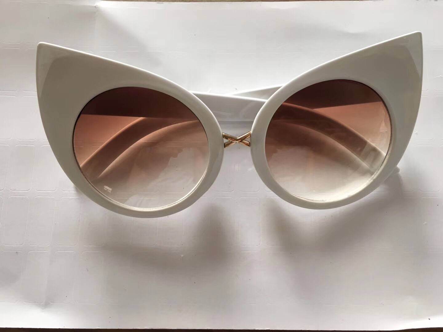 Women's Retro Cat Eye Sunglasses Large Rim Sunglasses - Mubimart