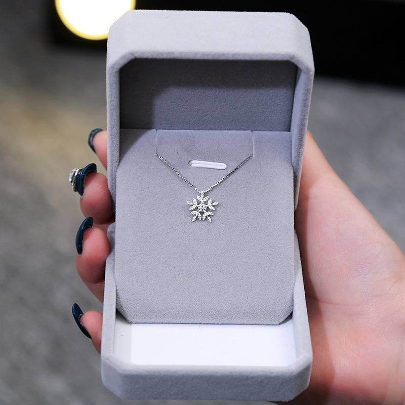 Diamond Snowflake Necklace Women Clavicle Chain - Mubimart