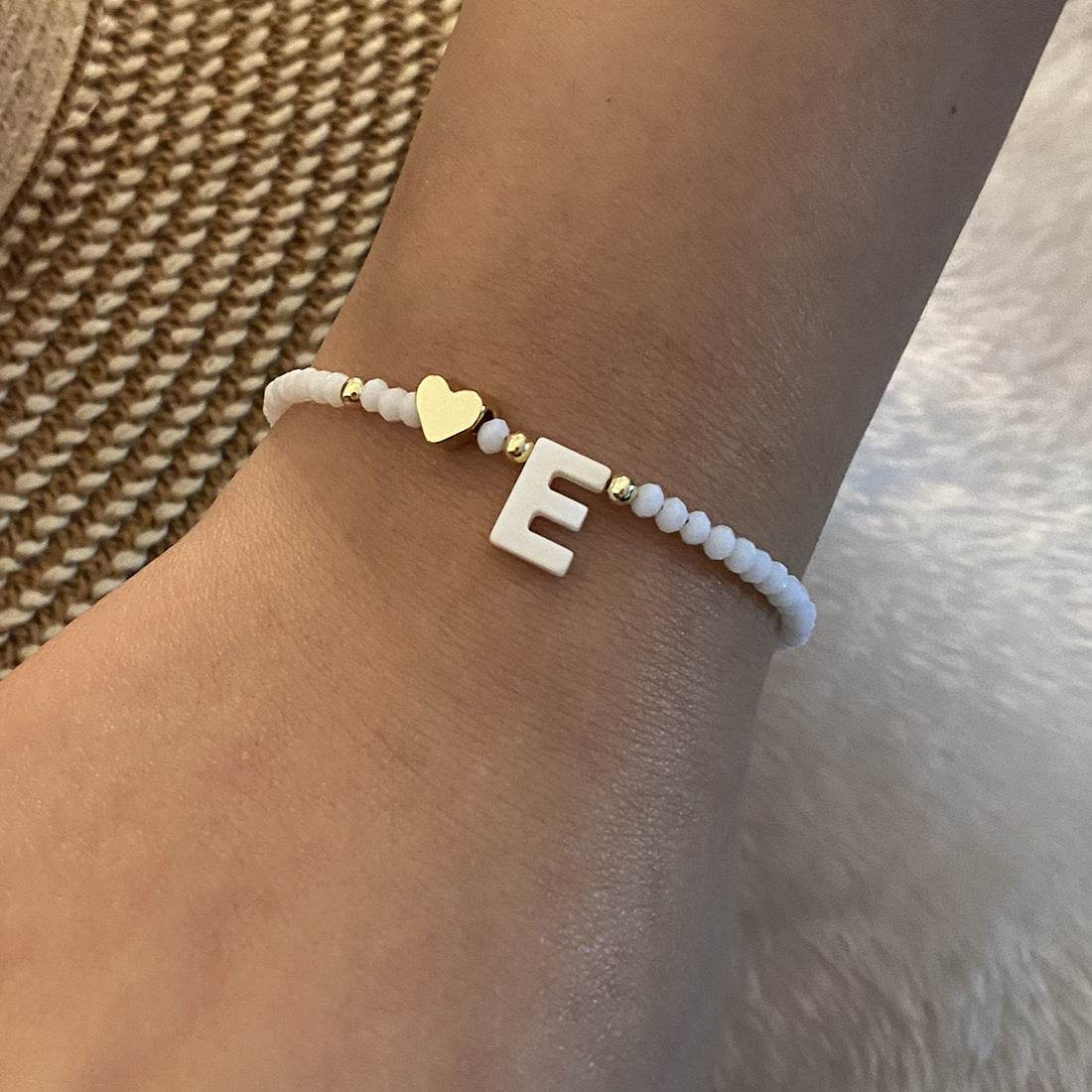 26 Letters White Shell Beaded Bracelet Women Metal Love Design Bracelet Jewelry - Mubimart