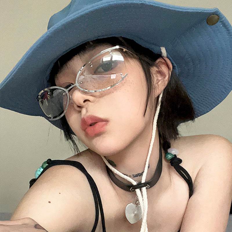 Women's Fashion Cat Eye Hollow Sunglasses - Mubimart