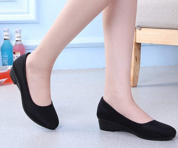 Cloth shoes wedge heel low heel work shoes soft bottom mother shoes