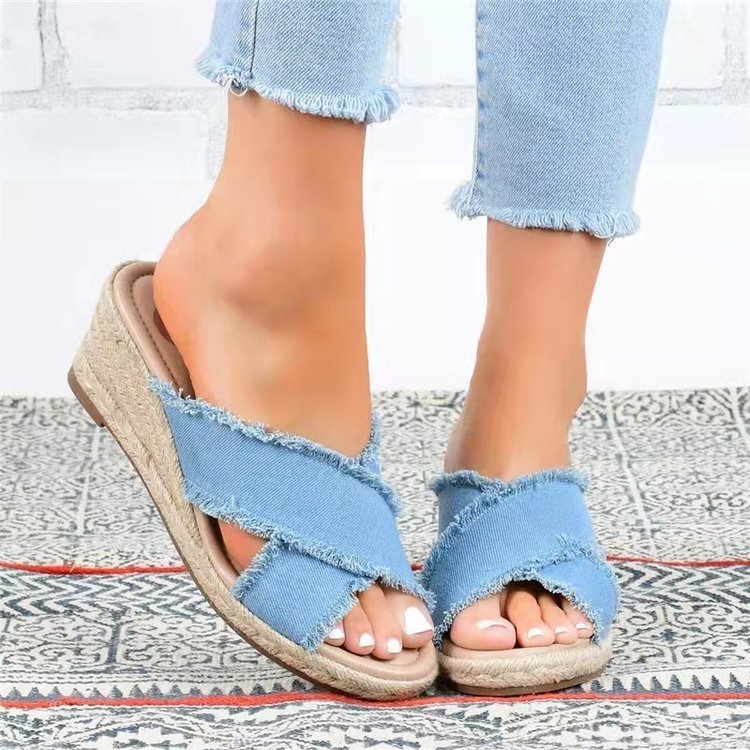 Espadrille-Sandalen mit Keilabsatz und überkreuzten Riemen für Damen