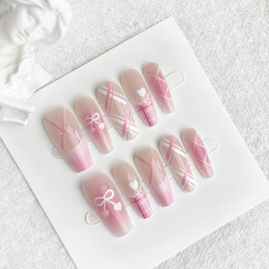 Dopamine Sweet Cool Butterfly Dark French Fake Nail Tip