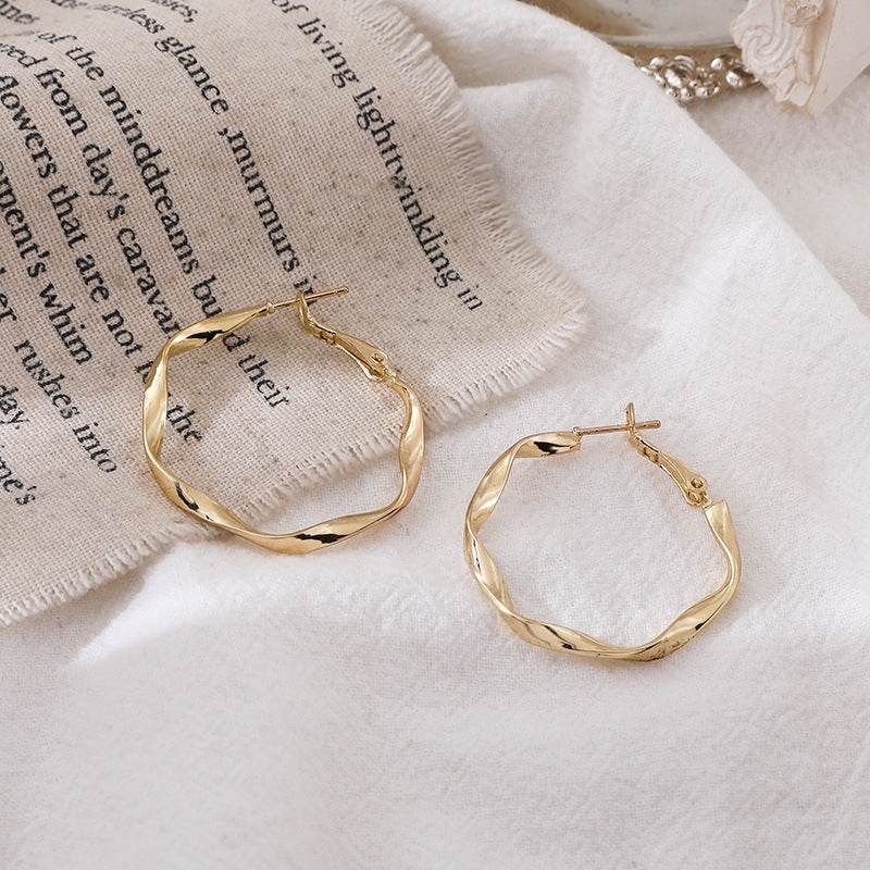 Metal hoop earrings - Mubimart