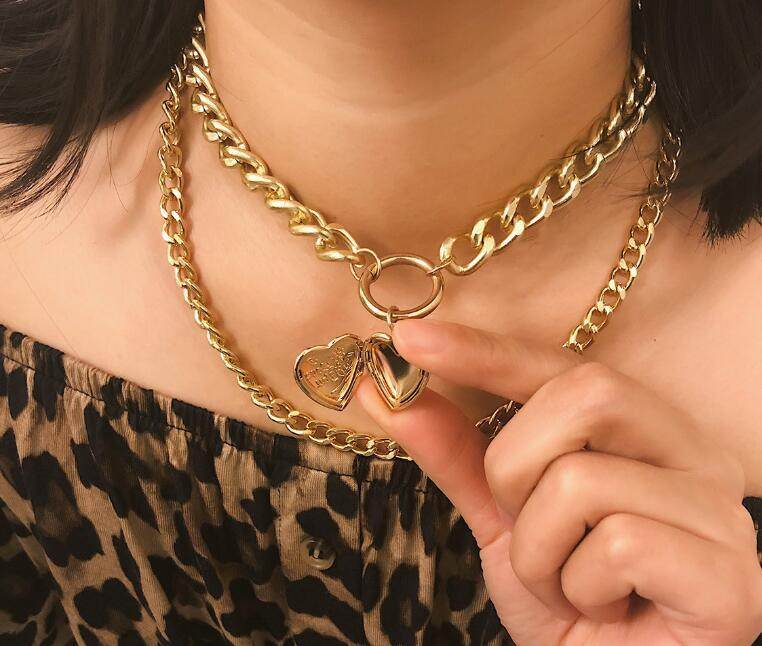 Metal Heart Choker Necklace For Women - Mubimart