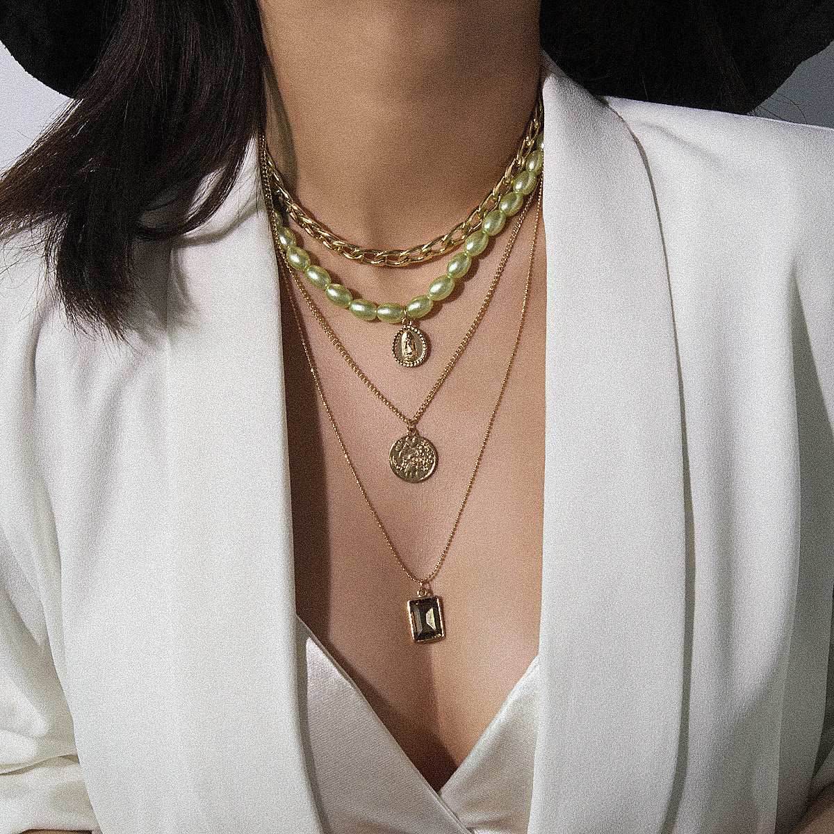 Retro Portrait Jewelry Necklace Women Sweater Chain - Mubimart