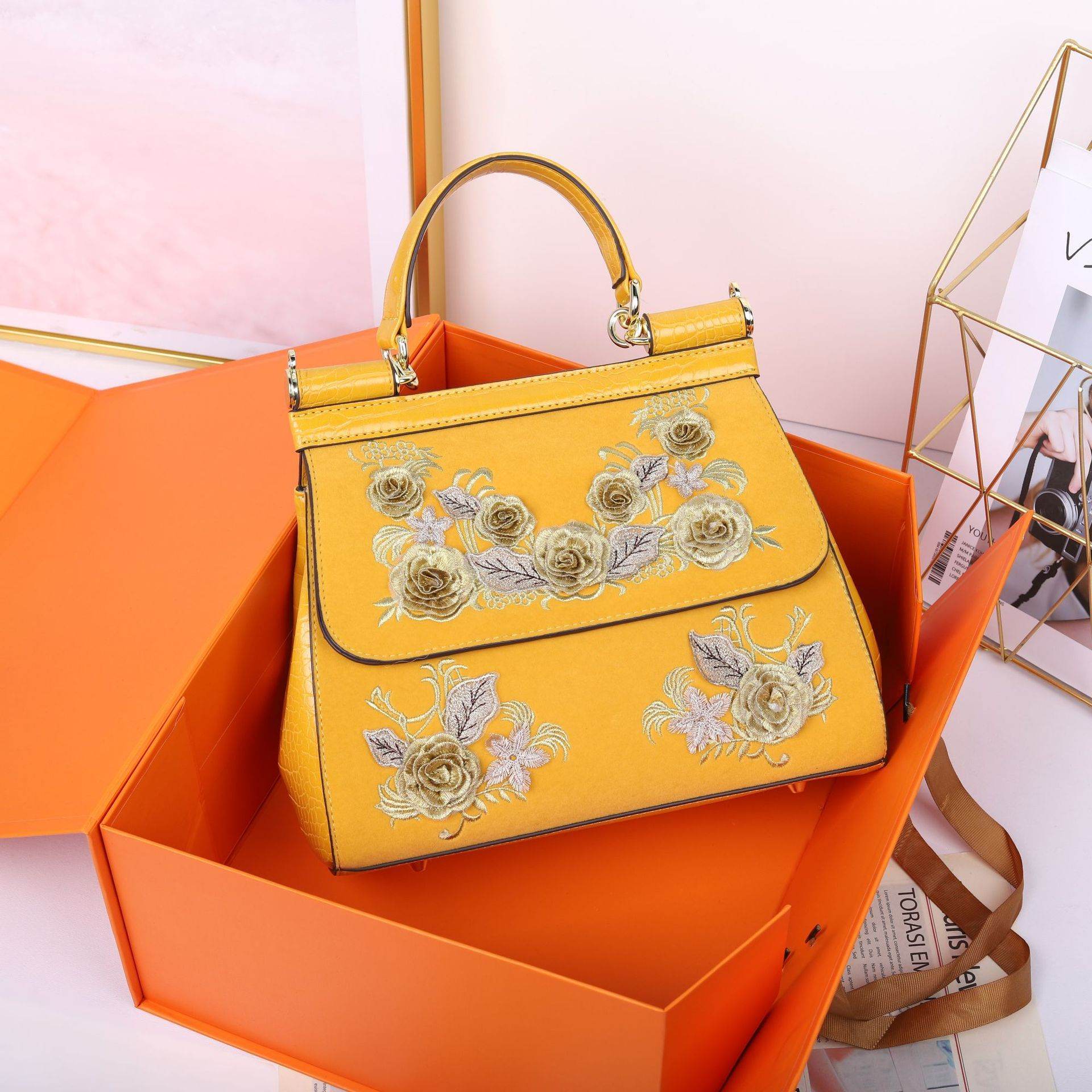 Unique Design Hand For Women Designer Flower Ladies Bag - Mubimart