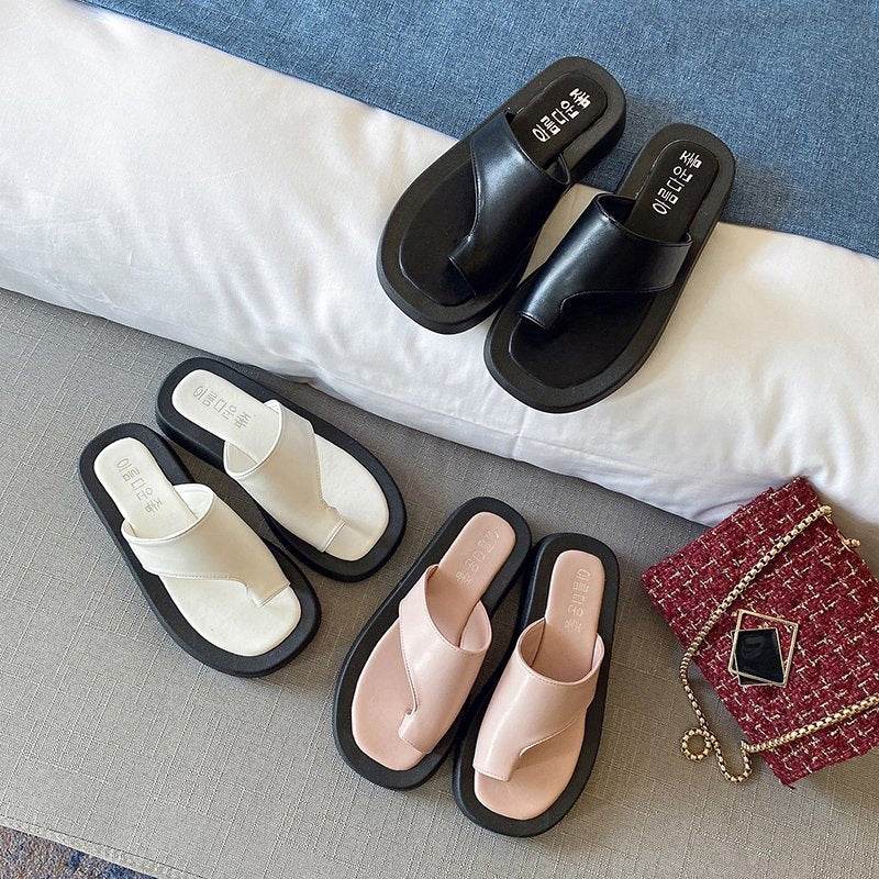Flat-bottomed Beach Flip Flops - Mubimart