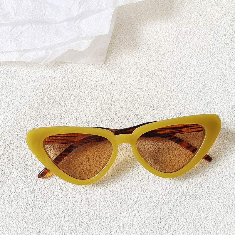 Retro Personalized Cat Eye Sunglasses Round Face High-grade Red Style Plain Face Personalized Glasses - Mubimart