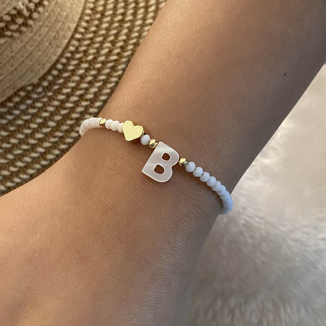 26 Letters White Shell Beaded Bracelet Women Metal Love Design Bracelet Jewelry - Mubimart