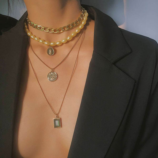 Retro Portrait Jewelry Necklace Women Sweater Chain - Mubimart